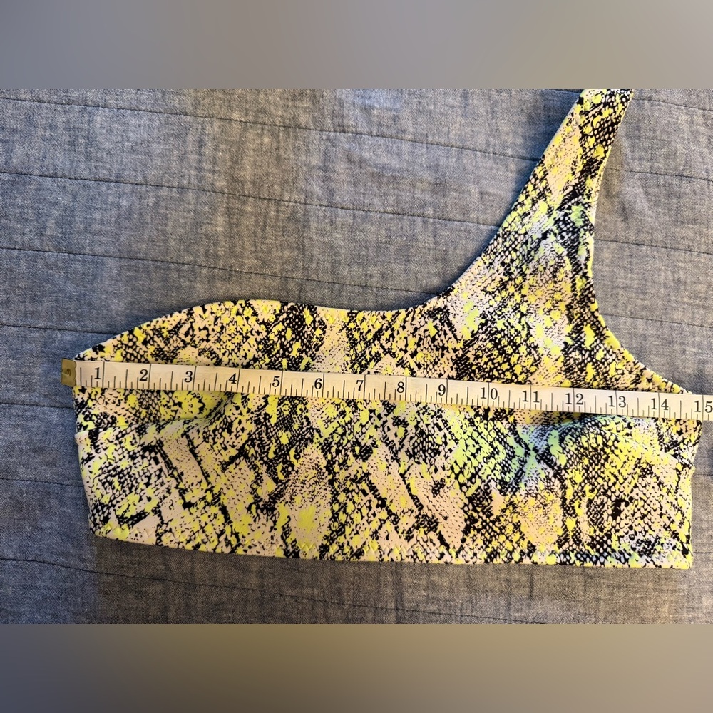 H&M Snakeskin One-Shoulder Bikini Set - Picture 4 of 13